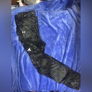 Large under uarmour Heatgear compression Chicago Bulls leggings